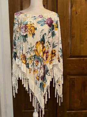 Vintage Silk Blend Velvet Floral Shawl Poncho   Fringe Beaded Cream Boho